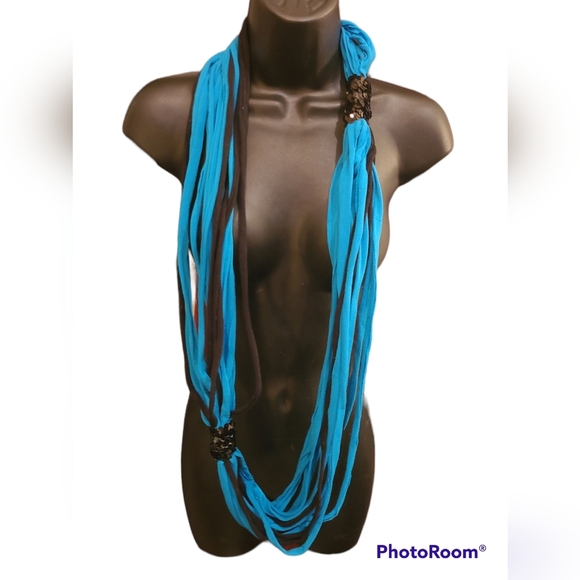 Infinity scarf - Picture 1 of 2